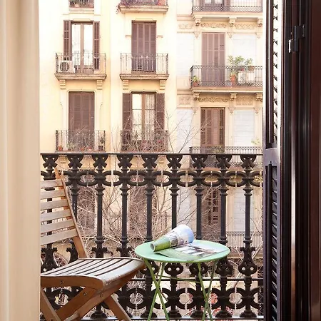 Easy Sleep Gaudi Terrace Apartment Barcelona