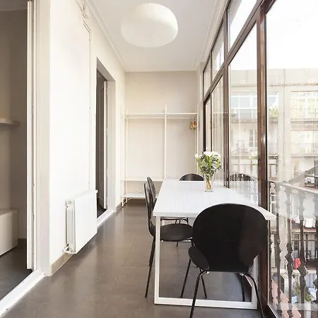 Easy Sleep Gaudi Terrace Apartment Barcelona