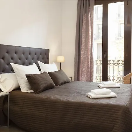 Easy Sleep Gaudi Terrace Apartment Barcelona