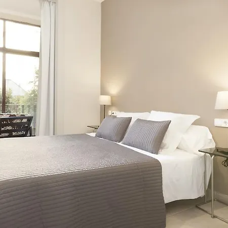 Easy Sleep Gaudi Terrace Apartment Barcelona