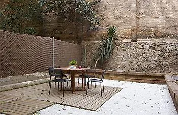 Easy Sleep Gaudi Terrace ברצלונה