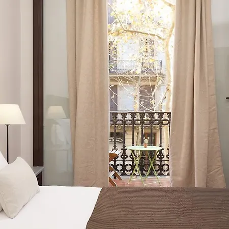 דירה Easy Sleep Gaudi Terrace ברצלונה